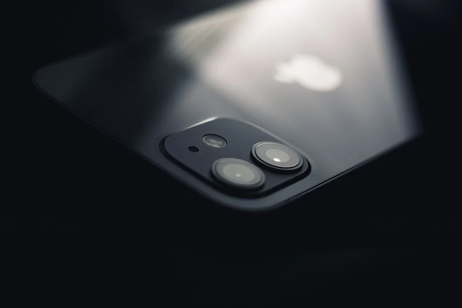 Луксозни калъфи за iPhone: какво остава след първите месеци