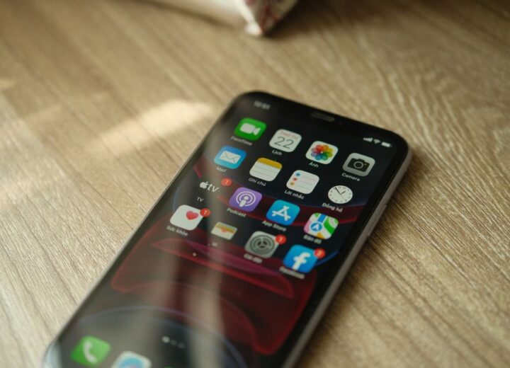 Оригиналният Apple silicone калъф: какво наистина получаваш
