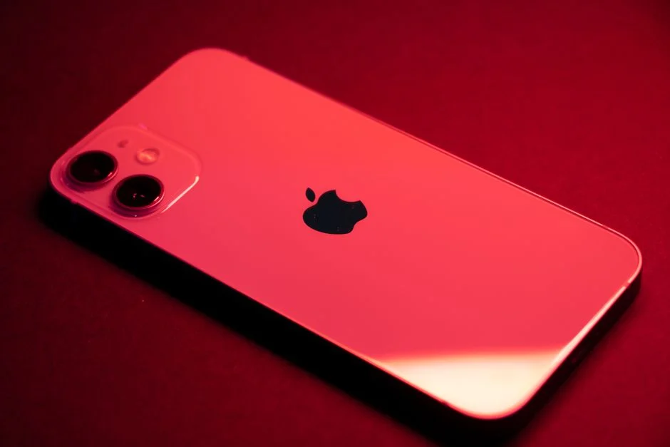 Стилни калъфи за iPhone, които не жертват защитата