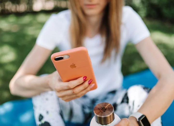 How to choose and care for an antibacterial iPhone case