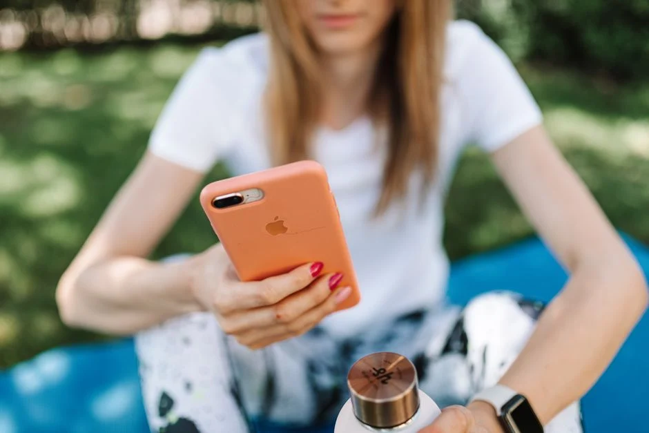 How to choose and care for an antibacterial iPhone case