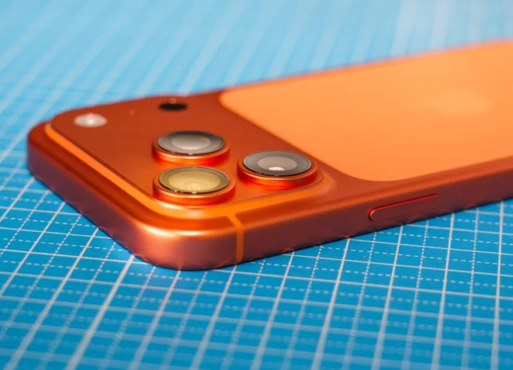 Калъф с презрамка за iphone