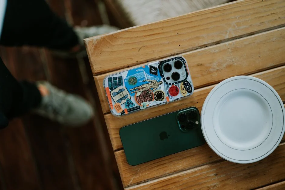 Калъф за iphone със стойка